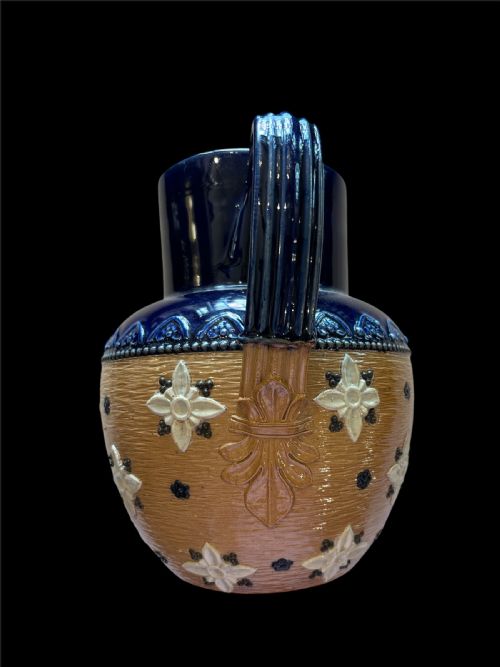TWO ANTIQUE JUGS MAJOLICA AND DOULTON - ADDITIONAL PHOTO 5