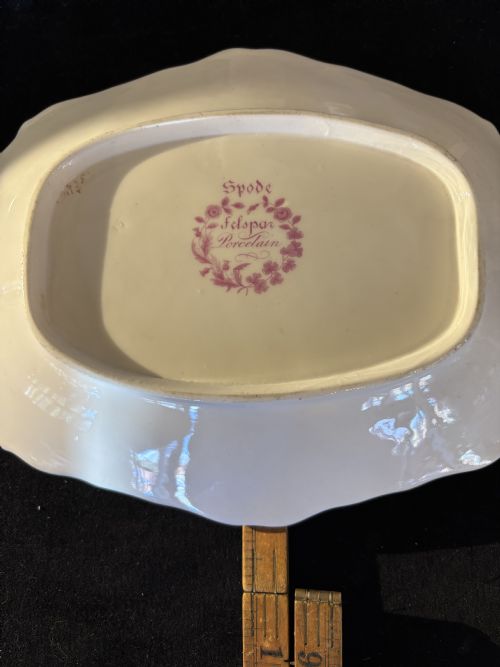 PAIR OF LARGE GEORGIAN SPODE FELSPAR PORCELAIN DISHES - ADDITIONAL PHOTO 11