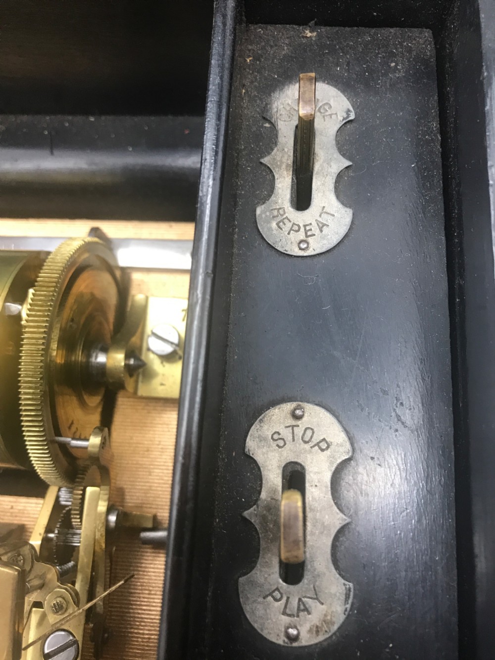 Antique Swiss cylinder musical box  View VIII