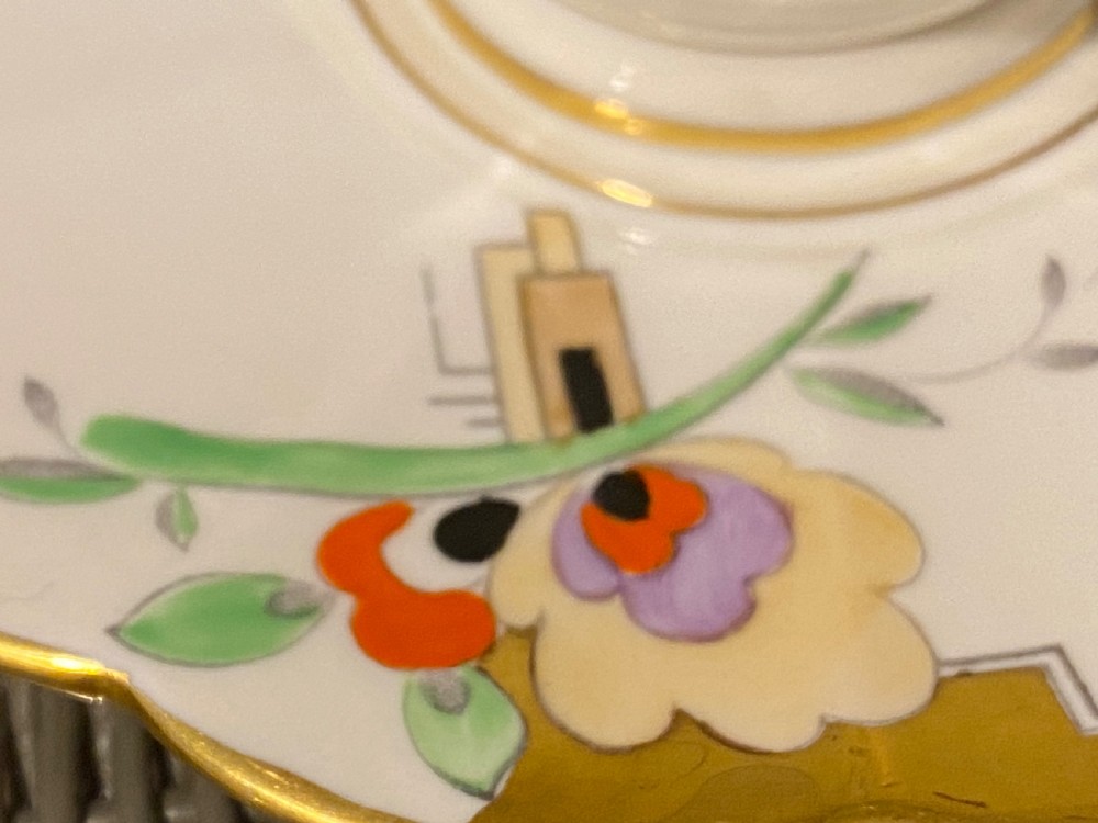 Art Deco teaservice for eight “fine bone China” View III