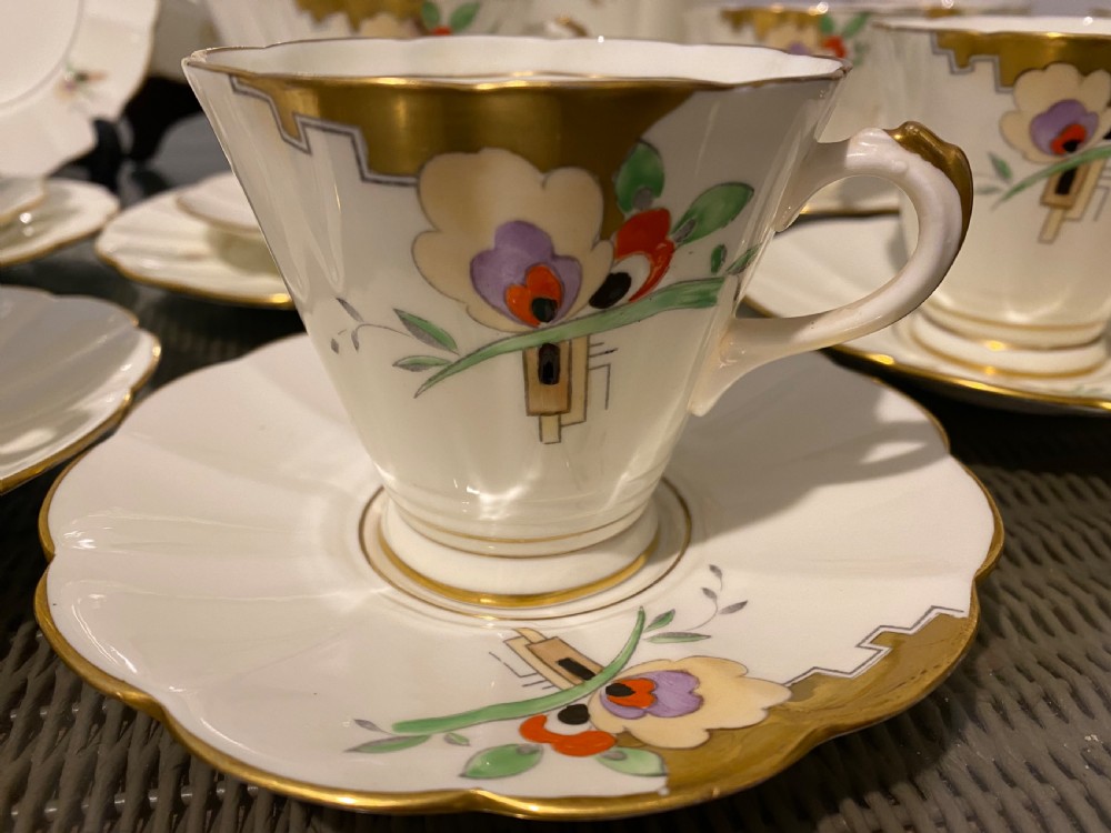 Art Deco teaservice for eight “fine bone China” View VII