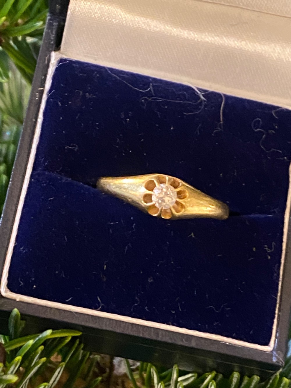  18ct diamond solitaire ring