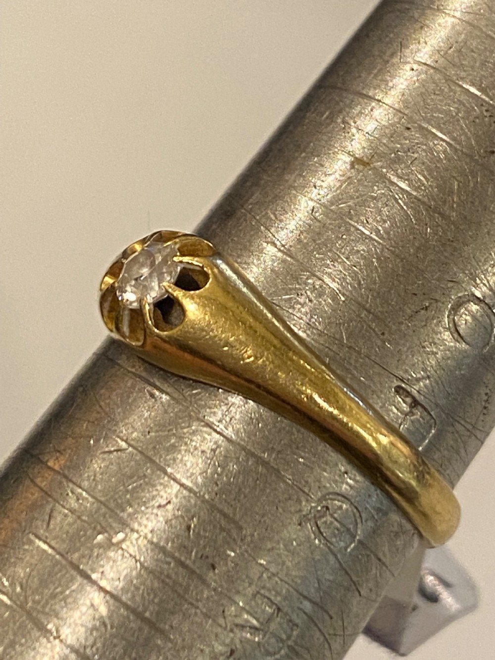  18ct diamond solitaire ring View V