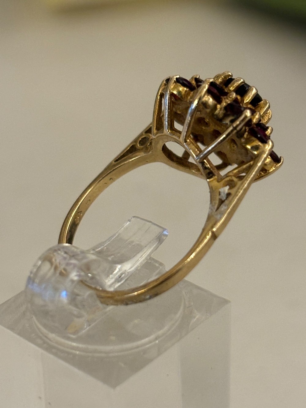 Vintage garnet and gold dress ring  View VI