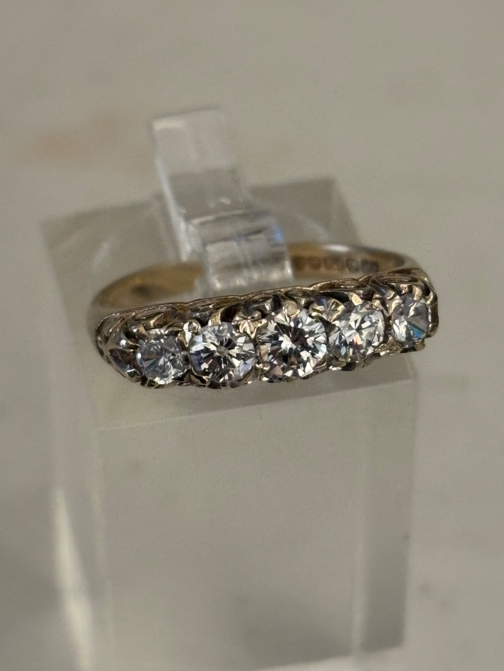 Vintage five stone gold ring
