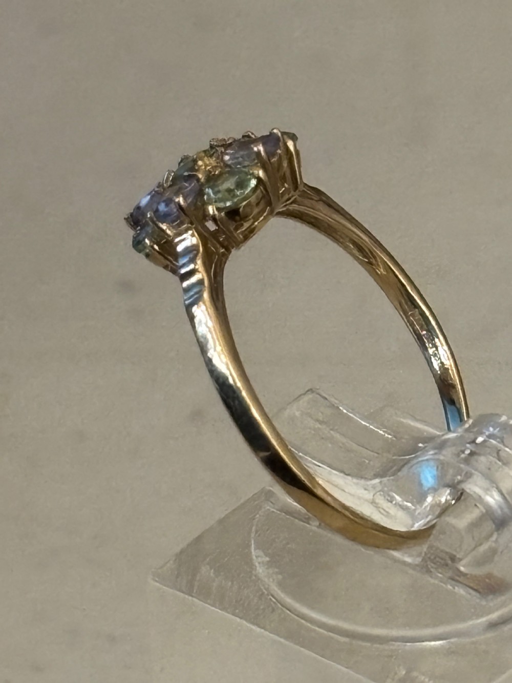 Vintage gold dress ring  View V