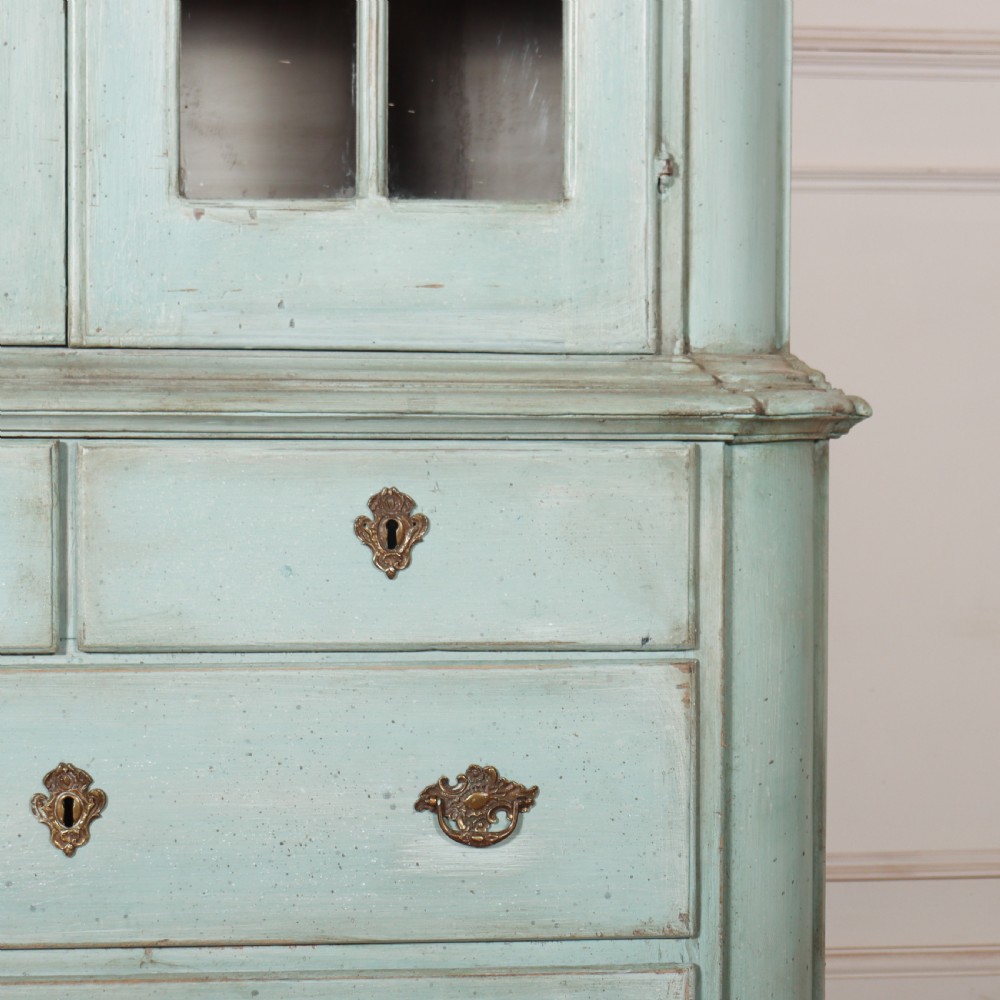 18th Century Swedish Vitrine View IV