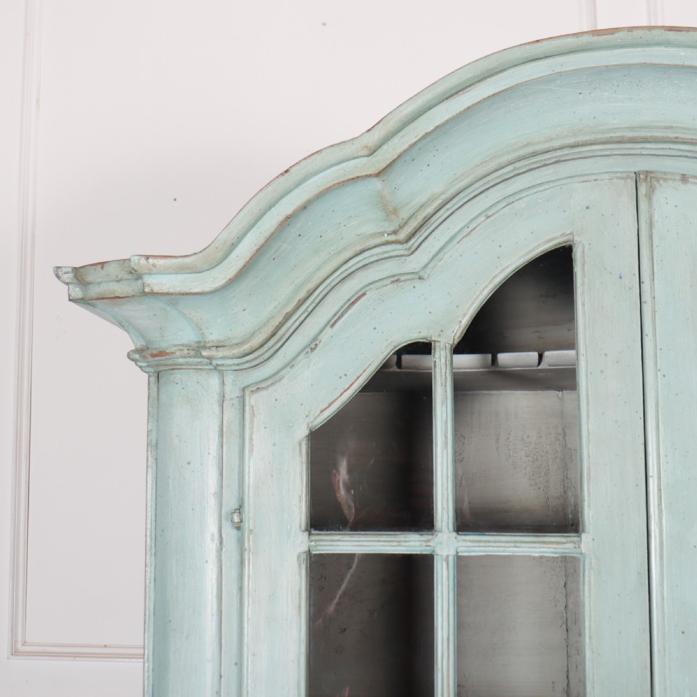 18th Century Swedish Vitrine View VII