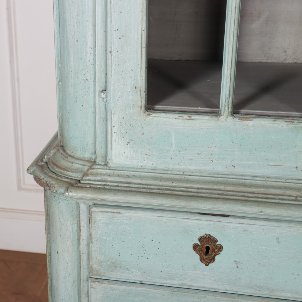 18th Century Swedish Vitrine View VIII