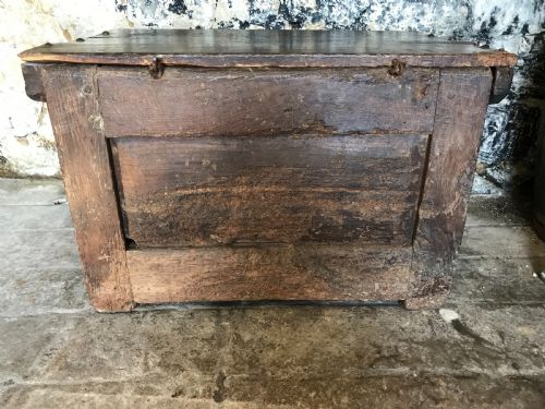 EARLY OAK COFFERCHEST - ADDITIONAL PHOTO 10