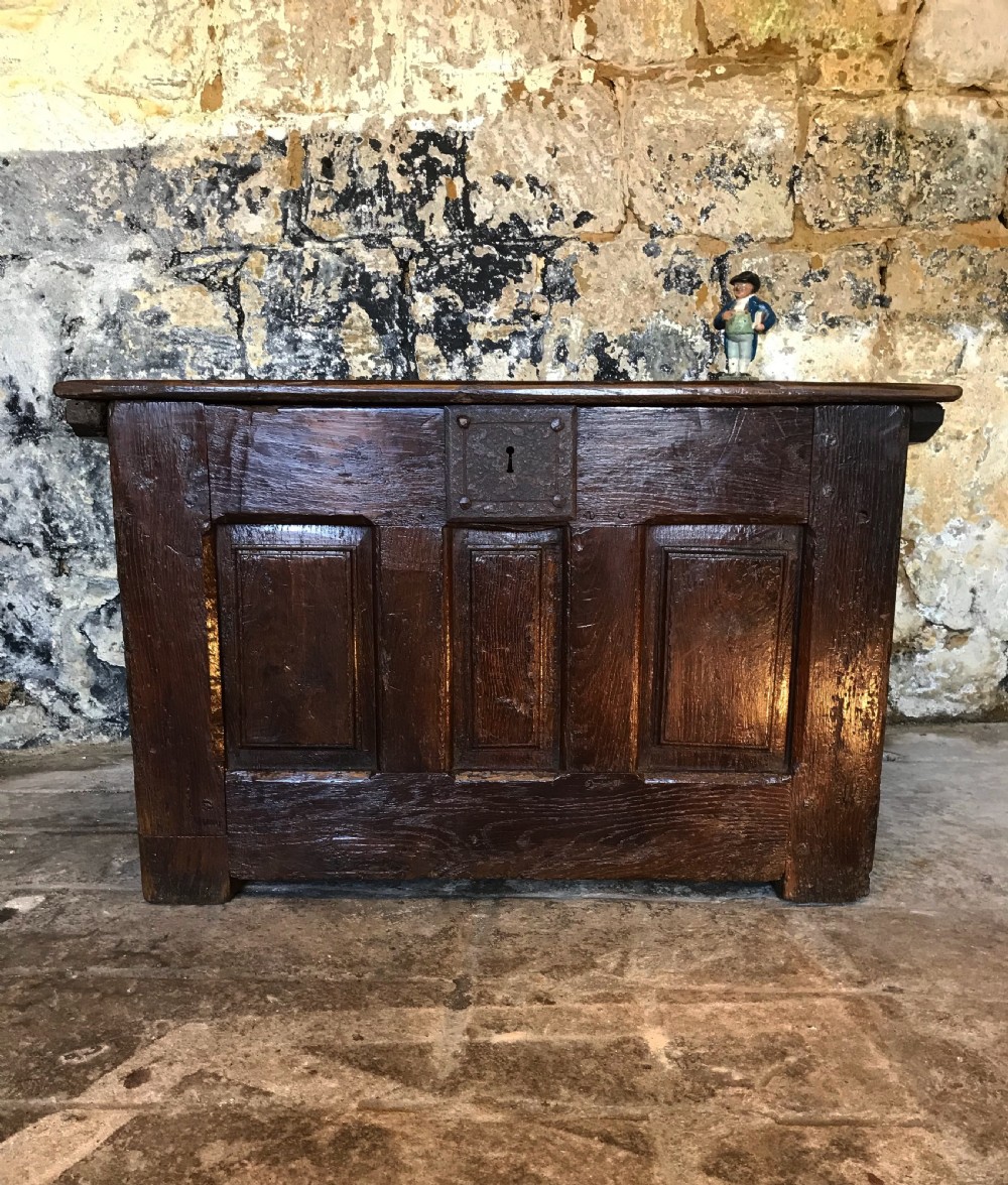 Early Oak Coffer/Chest