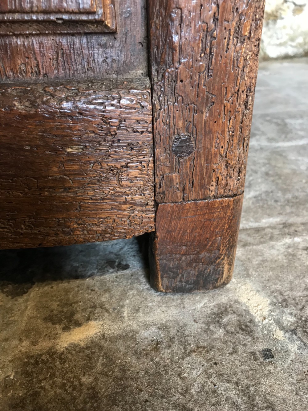 Early Oak Coffer/Chest View IX