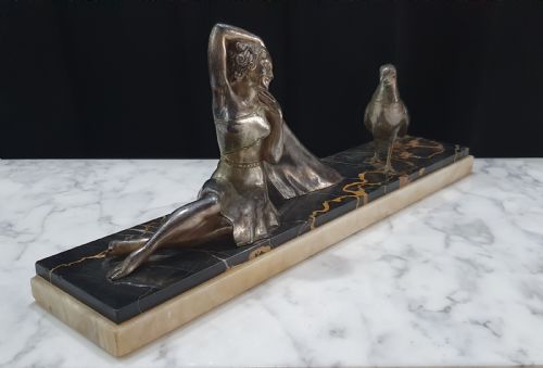 FRENCH ART DECO SCULPTURE OF GIRL PHEASANT ON PORTORO MARBLE ONYX PLINTH - ADDITIONAL PHOTO 6
