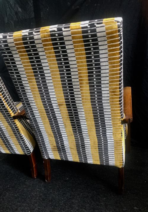 ART DECO LOUNGE CHAIRS REUPHOLSTERED IN LONDON TUBE LINE FABRIC C1930 - ADDITIONAL PHOTO 6