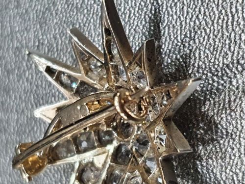 VICTORIAN OLD CUT 37 DIAMOND STAR BROOCH 14 CARAT GOLD - ADDITIONAL PHOTO 12