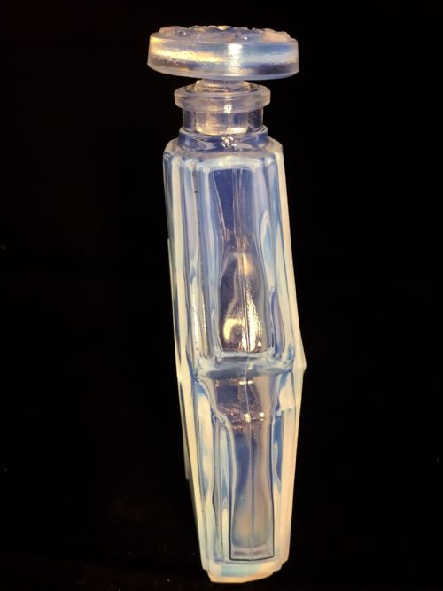 ART DECO OPALESCENT FRENCH PERFUME BOTTLE C1930 - ADDITIONAL PHOTO 1