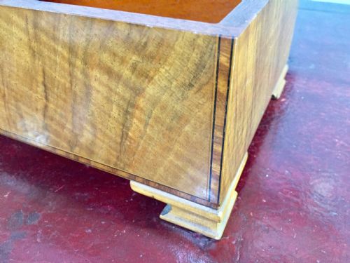 ART DECO BURR WALNUT BOX C1930 - ADDITIONAL PHOTO 3