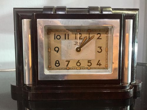 french art deco bakelite alarm clock c1930 - CATEGORY: ANTIQUE CLOCKS - DATED 1930
