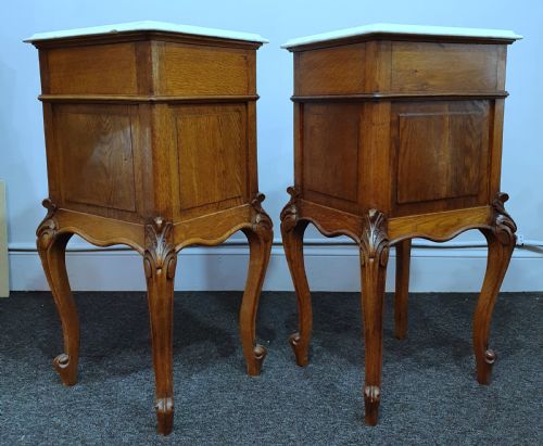 PAIR EARLY 1900S FRENCH OAK MARBLE TOP BEDSIDE CABINETS - ADDITIONAL PHOTO 7