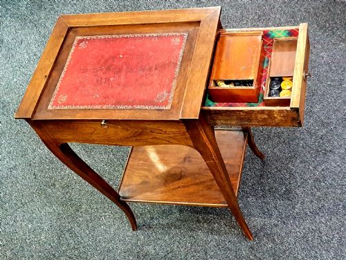FRENCH WALNUT REVERSIBLE CHESS BOARD LEATHER TOP GAMES OCCASIONAL TABLE WITH DRAWER C1900 VICTORIAN CHESS AND DRAUGHTS SETS - ADDITIONAL PHOTO 6