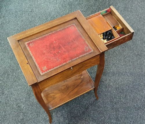 FRENCH WALNUT REVERSIBLE CHESS BOARD LEATHER TOP GAMES OCCASIONAL TABLE WITH DRAWER C1900 VICTORIAN CHESS AND DRAUGHTS SETS - ADDITIONAL PHOTO 1