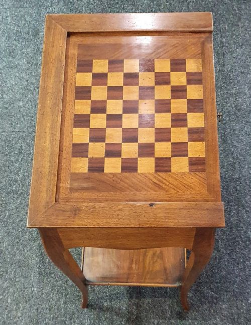 FRENCH WALNUT REVERSIBLE CHESS BOARD LEATHER TOP GAMES OCCASIONAL TABLE WITH DRAWER C1900 VICTORIAN CHESS AND DRAUGHTS SETS - ADDITIONAL PHOTO 8
