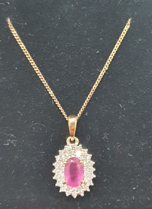 ruby diamond pendant with chain 9ct gold - CATEGORY: ANTIQUE JEWELLERY - DATED LATER THAN 1960