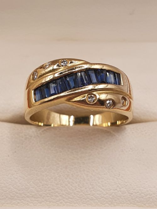 VINTAGE SAPPHIRE DIAMOND 18CT GOLD RING SIZE O - ADDITIONAL PHOTO 1