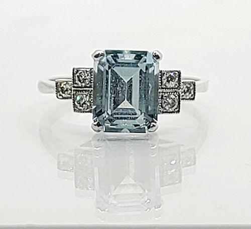 platinum emerald cut aquamarine approx 2ct diamond ring o - CATEGORY: ANTIQUE JEWELLERY - DATED 1930