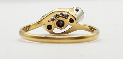 ART DECO SAPPHIRE DIAMOND TRILOGY ON 18CT GOLD PLATINUM TWIST RING J12 - ADDITIONAL PHOTO 4