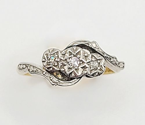 ART DECO PLATINUM SET DIAMOND TRILOGY SWIRL RING 18CT GOLD SIZE K