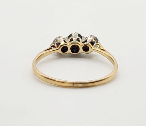 ART DECO 1920S SAPPHIRE DIAMOND TRILOGY ON 9CT GOLD RING SIZE N - ADDITIONAL PHOTO 3