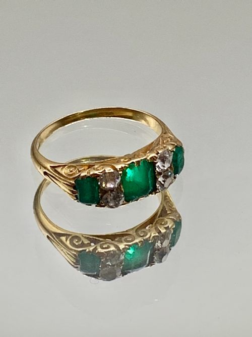 stunning victorian natural emerald diamond 18ct gold ring size l - CATEGORY: ANTIQUE JEWELLERY - DATED VICTORIAN