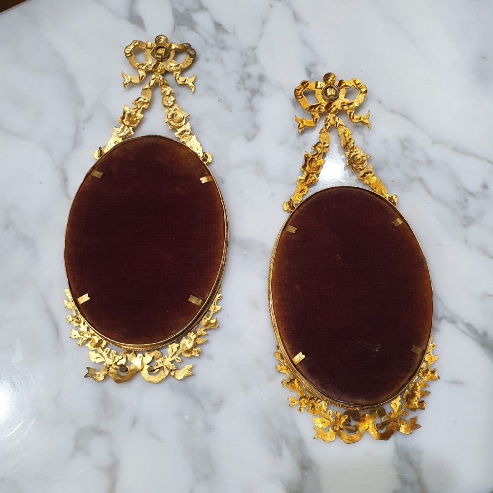 Pair French Gilt Bronze Oval Hanging Picture Frames Late 19th Centurty View III