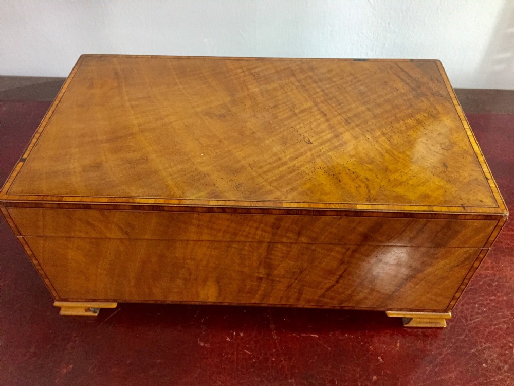 Art Deco burr walnut box c1930 View II