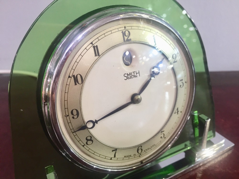 Art Deco clock Smith’s electric 1930s View VI