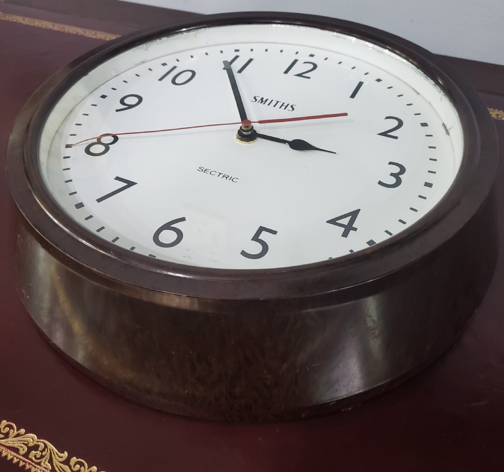 Smiths Sectric Bakelite Wall Clock c1940 View II