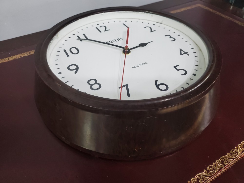 Smiths Sectric Bakelite Wall Clock c1940 View VI