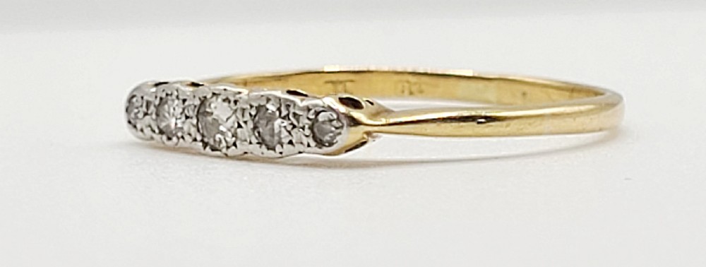 Art Deco 5 Stone Diamond & Platinum 18 t Gold Ring (P) View II