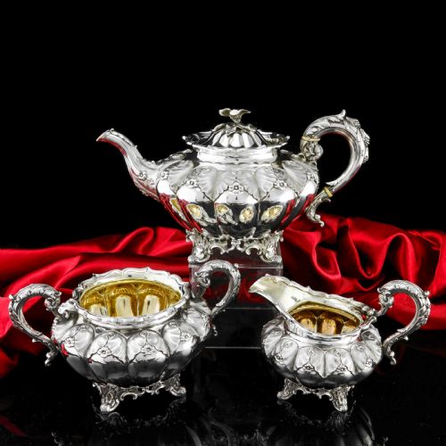 A Magnificent Georgian Solid Silver Tea Set / Service 3 Piece Set - Barnard 1835