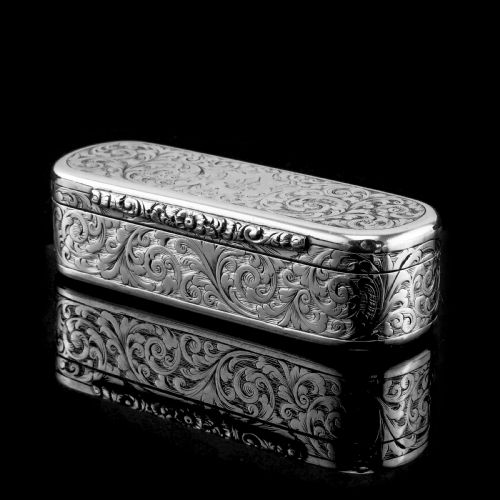 fig 3. Antique Solid Silver Oval Snuff Box, Beautifully Hand Engraved - William Simpson 1840