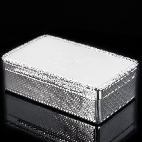 fig 4. A Large Solid Silver Table Snuff Box Georgian - Edward Edwards 1833