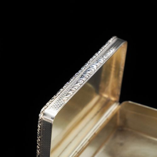 fig 8. A Large Solid Silver Table Snuff Box Georgian - Edward Edwards 1833