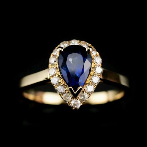 A Stunning 14k Gold Sapphire & Diamond Cluster Ring 1.06 Carat