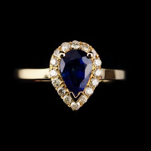 fig 3. A Stunning 14K Gold Sapphire & Diamond Cluster Ring 1.06 Carat