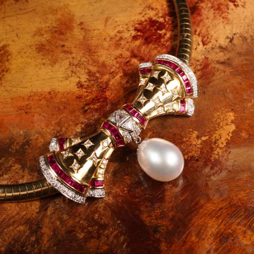 A MARVELLOUS VINTAGE 18K GOLD RUBY DIAMOND PEARL BOW NECKLACE - ADDITIONAL PHOTO 29