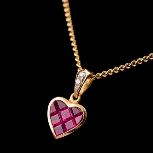 fig 1. A Vintage Ruby & Diamond 18K Gold Heart Shaped Necklace