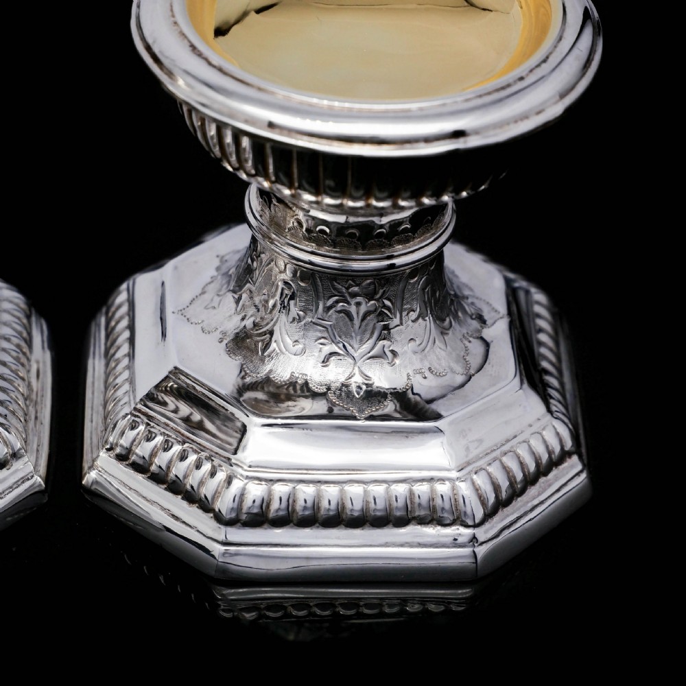 A Unique Antique Pair of Solid Silver Salt Cellars, Pedestal Design - Daniel & John Wellby 1886 View V