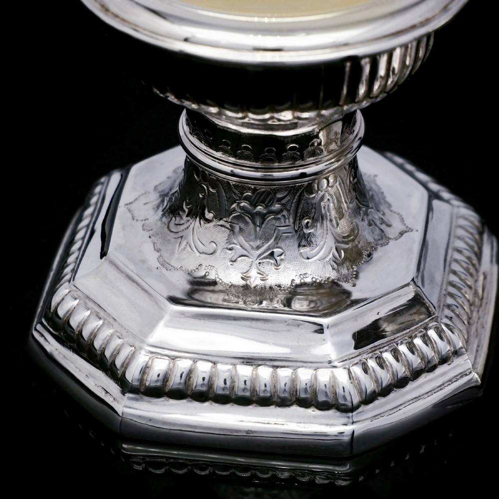 A Unique Antique Pair of Solid Silver Salt Cellars, Pedestal Design - Daniel & John Wellby 1886 View VI