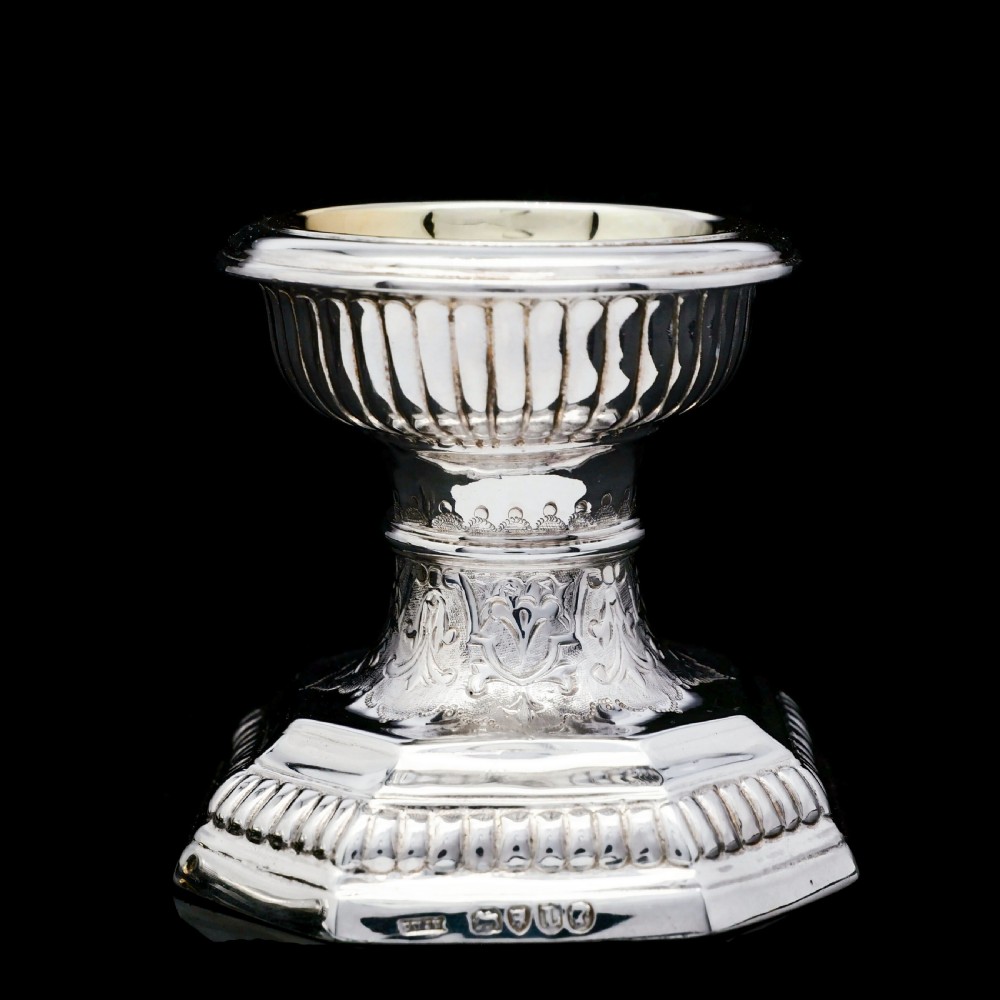 A Unique Antique Pair of Solid Silver Salt Cellars, Pedestal Design - Daniel & John Wellby 1886 View XIV